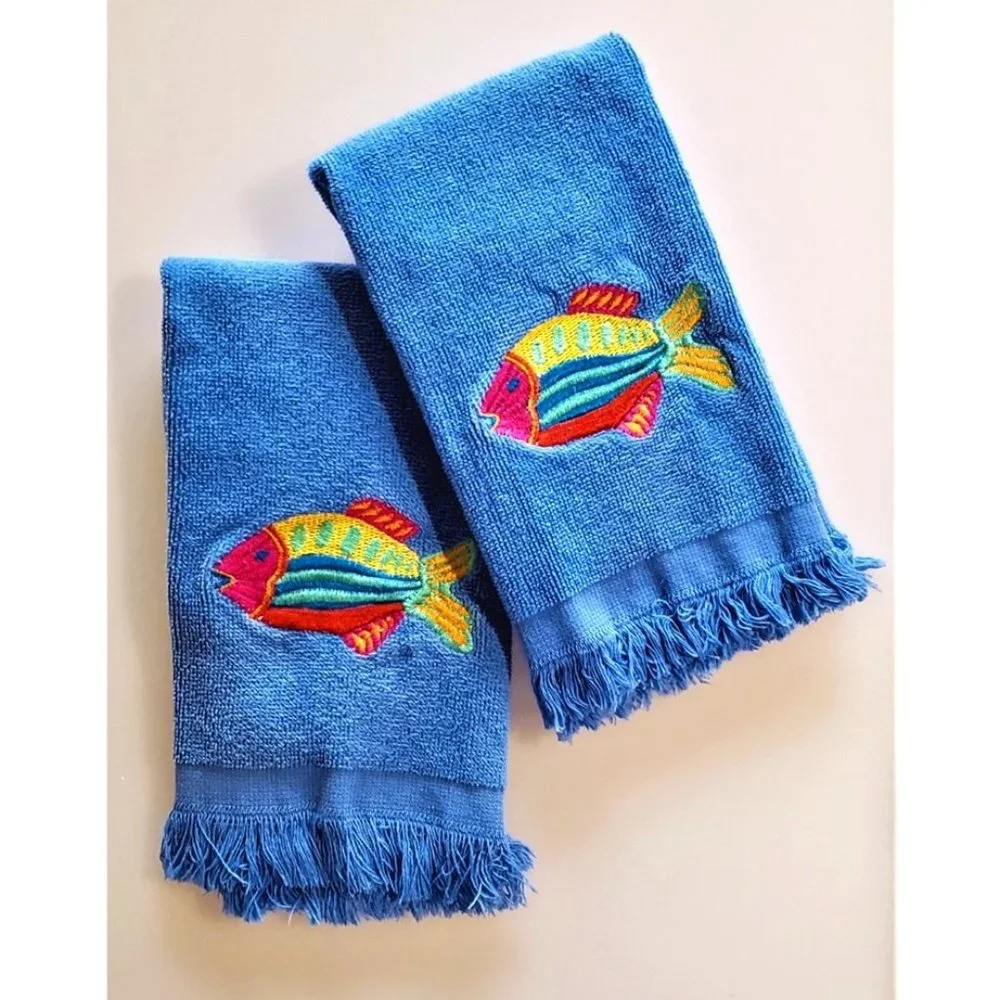 🐟 Pair of Fishy Guest Towels, NWOT 🐟